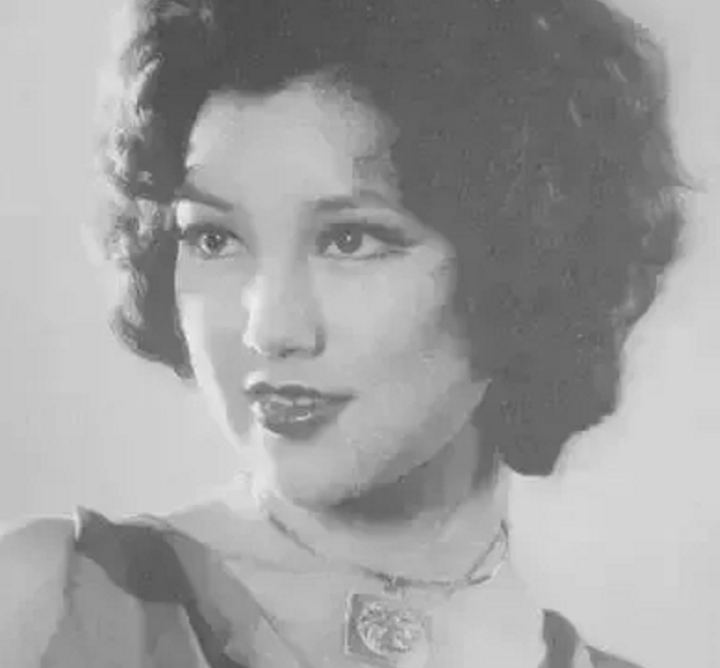 整容的后遗症有多可怕,不妨看看曾经的香港女神黄夏蕙.