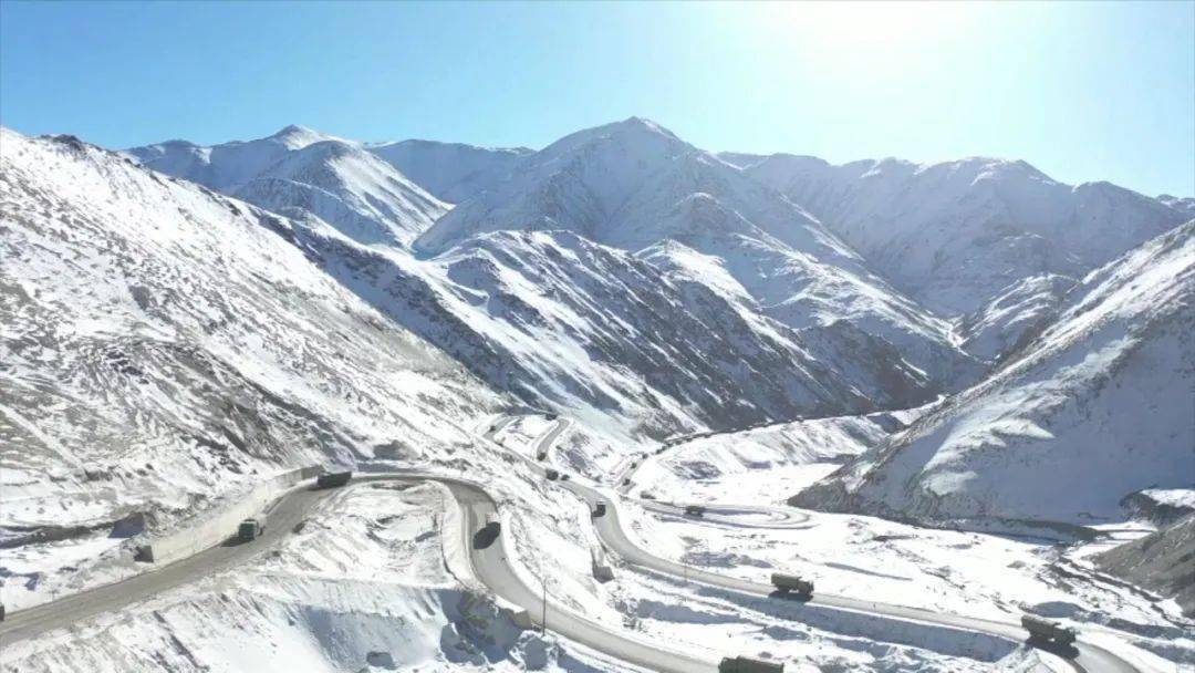 喀喇昆仑两代高原汽车兵的青春对话