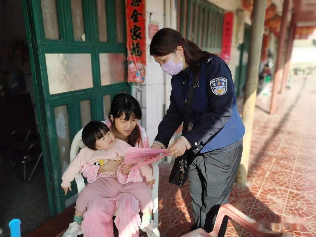 紧绷弦抓落实网格员多举措筑牢节前安全防线