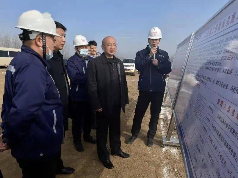 2月7日上午,市委副书记,市长徐军率队先后深入明光西站选址现场,中铁