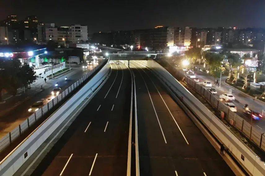 汕头首座公路下穿隧道黄河东厦路隧道通车了其他路段进展统统在这预计