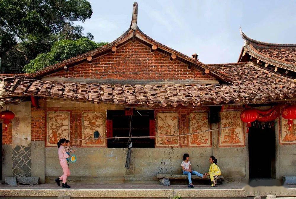 《前连古厝》 摄影:唐素清《前连人家》 摄影:唐素清《巷子》 摄影:娟