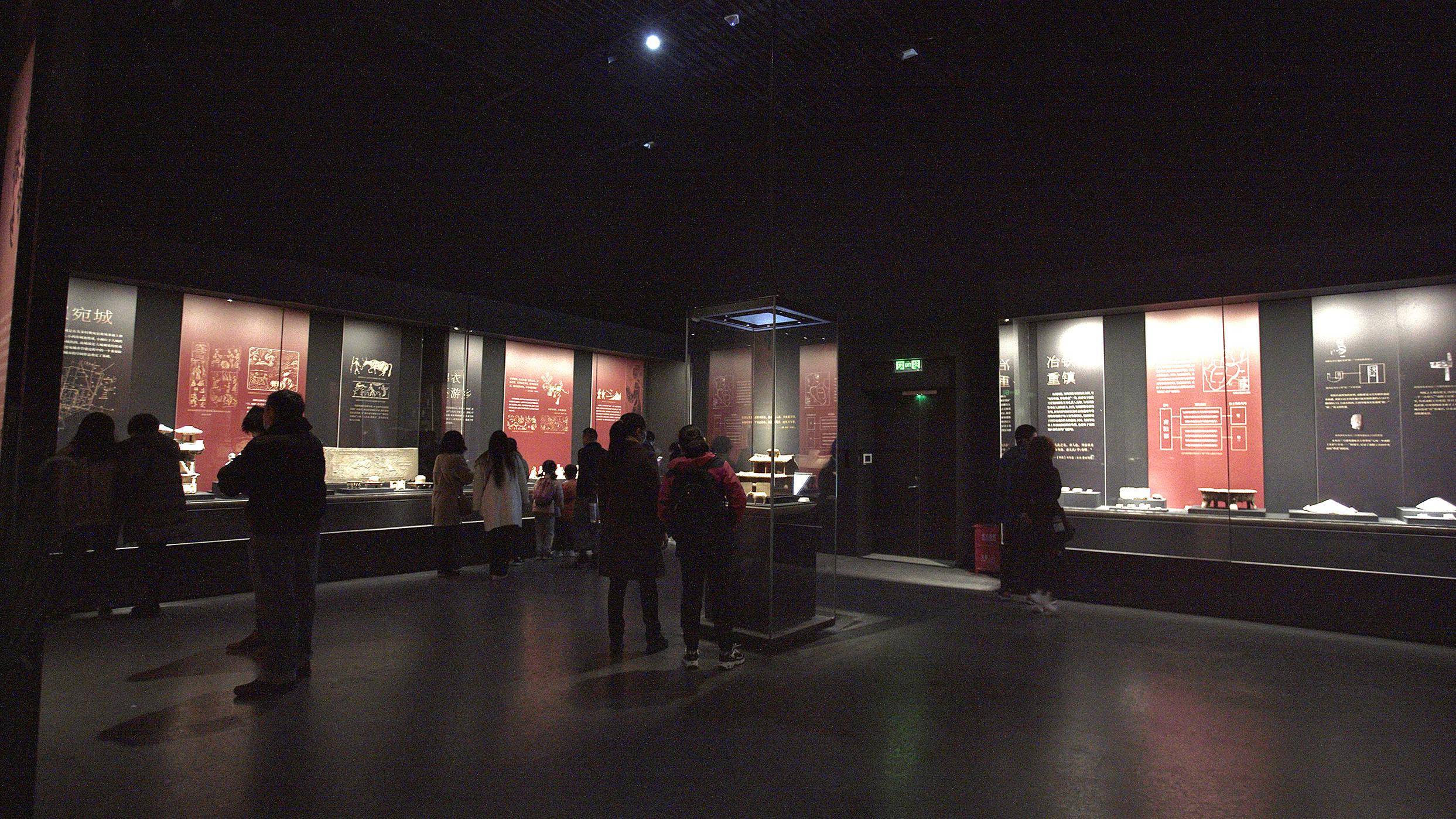 "列备五都——秦汉时期的中国都市"在成都博物馆开幕