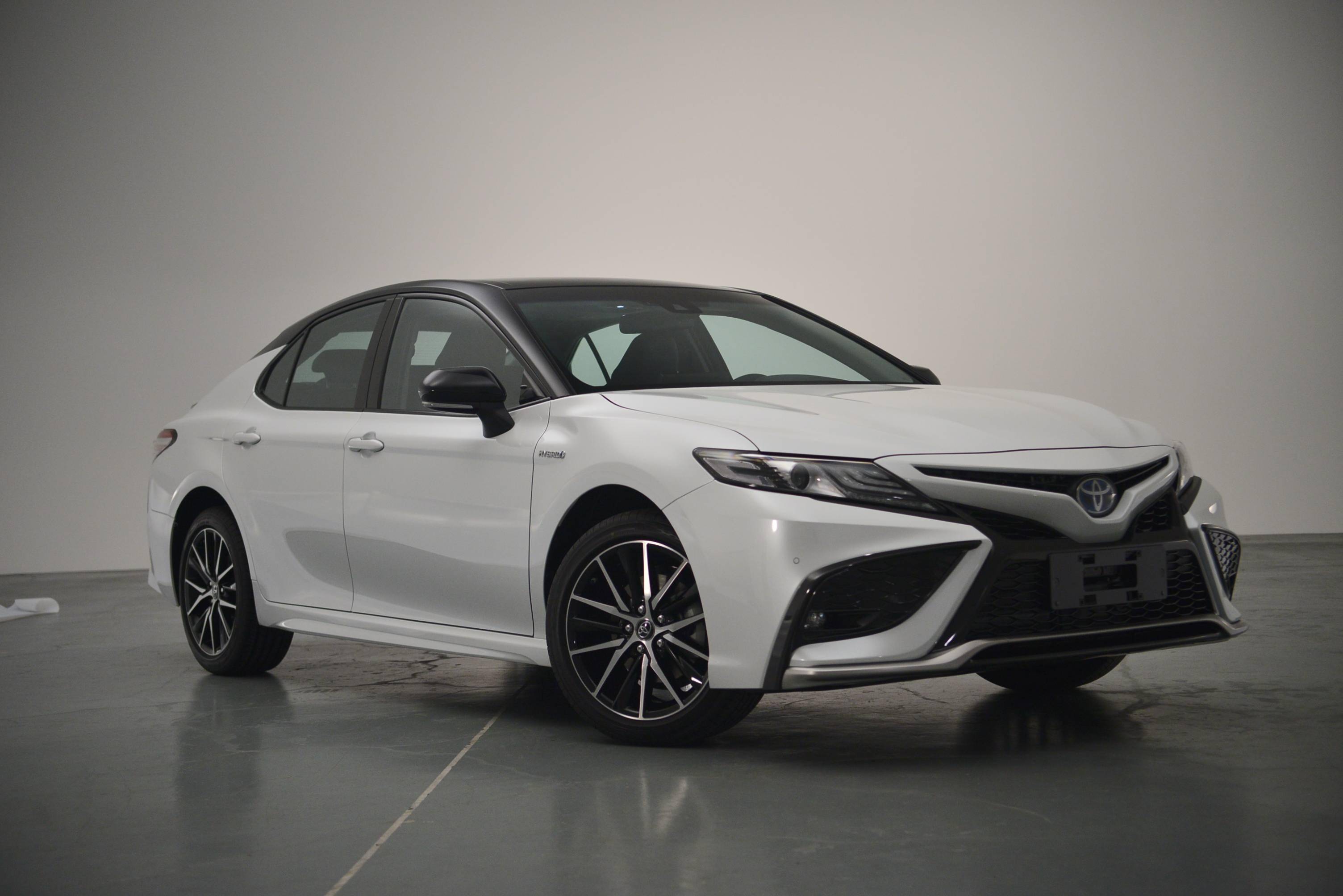 众多升级 第八代凯美瑞中期改款开启下半场