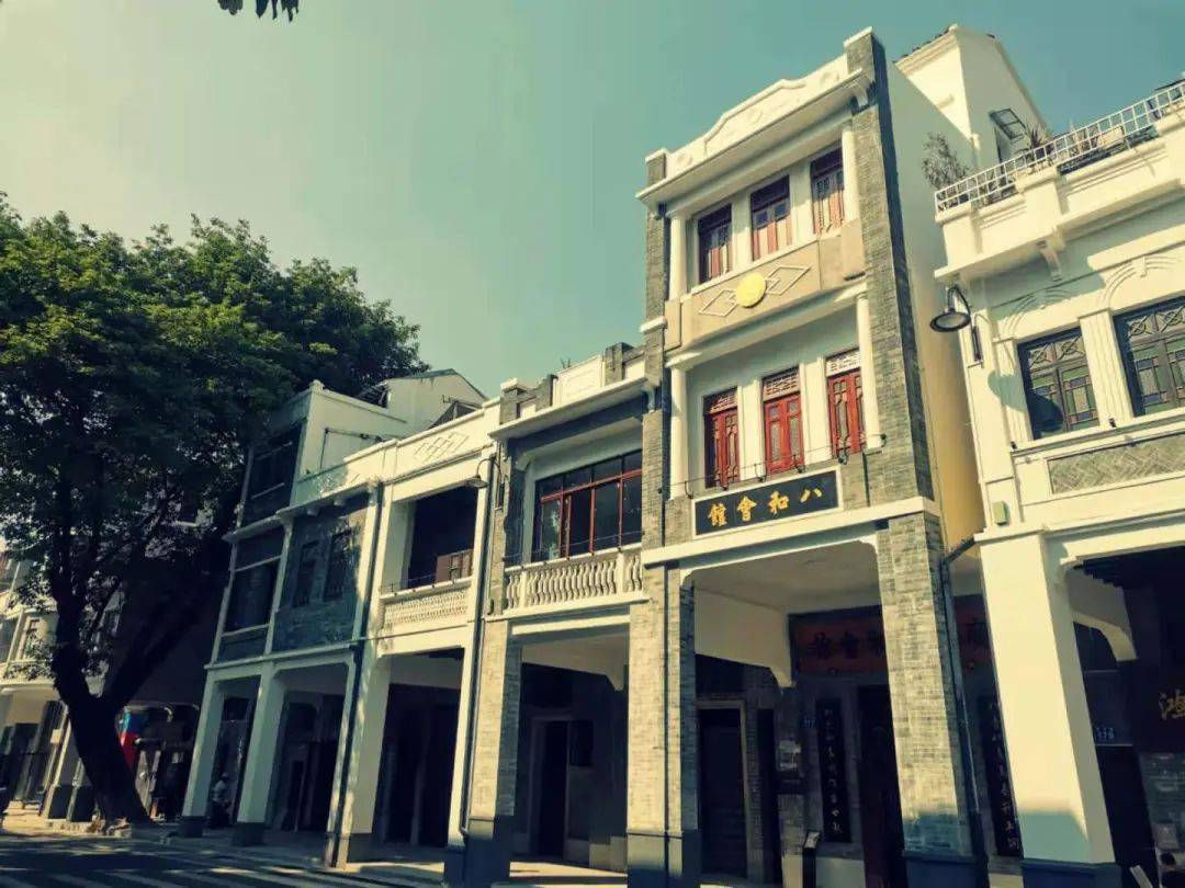 西关 位于广州市荔湾区有机会去一睹西关风采终于一张张代表性名片都