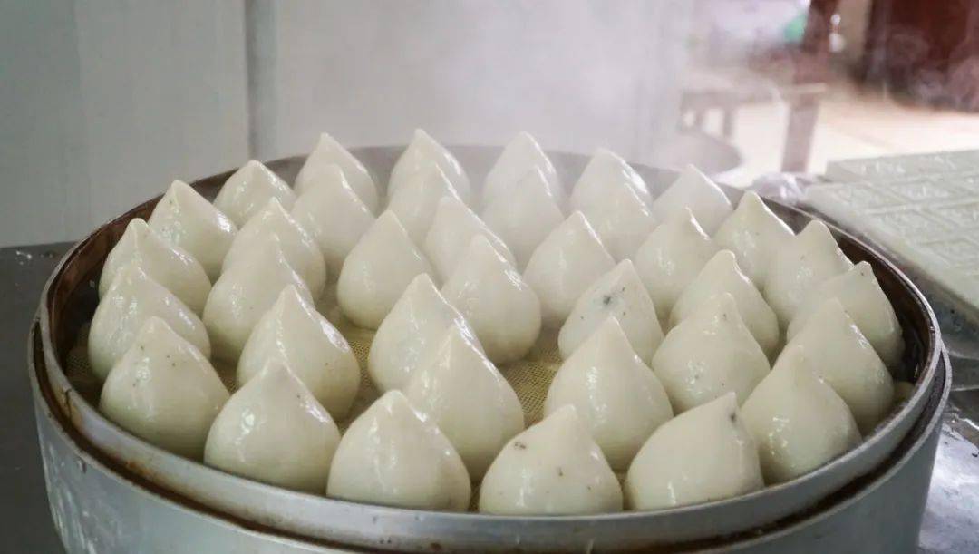 崇明圆子,代表全家团圆,因此在新年里也格外受宠,根据个人口味,可