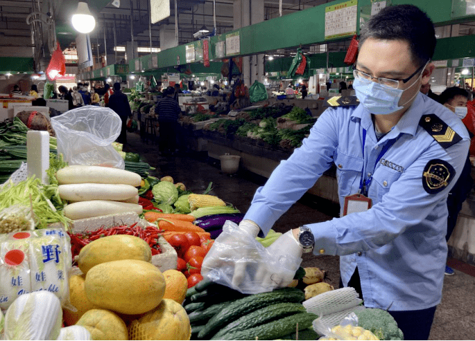 出动出动全力护航佳节南海7个镇街开展大检查