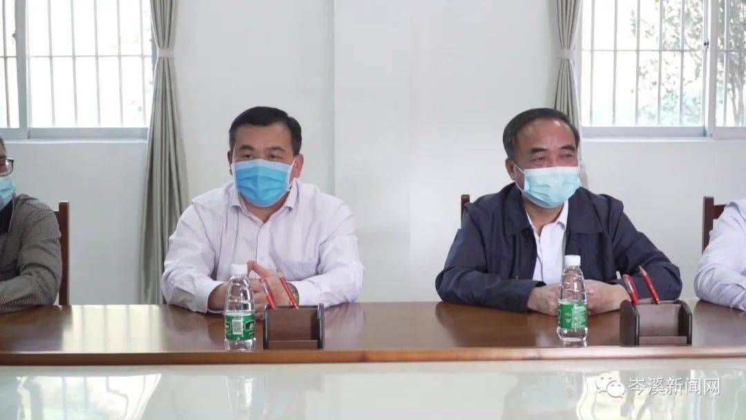 慰问驻岑部队共叙军民鱼水情