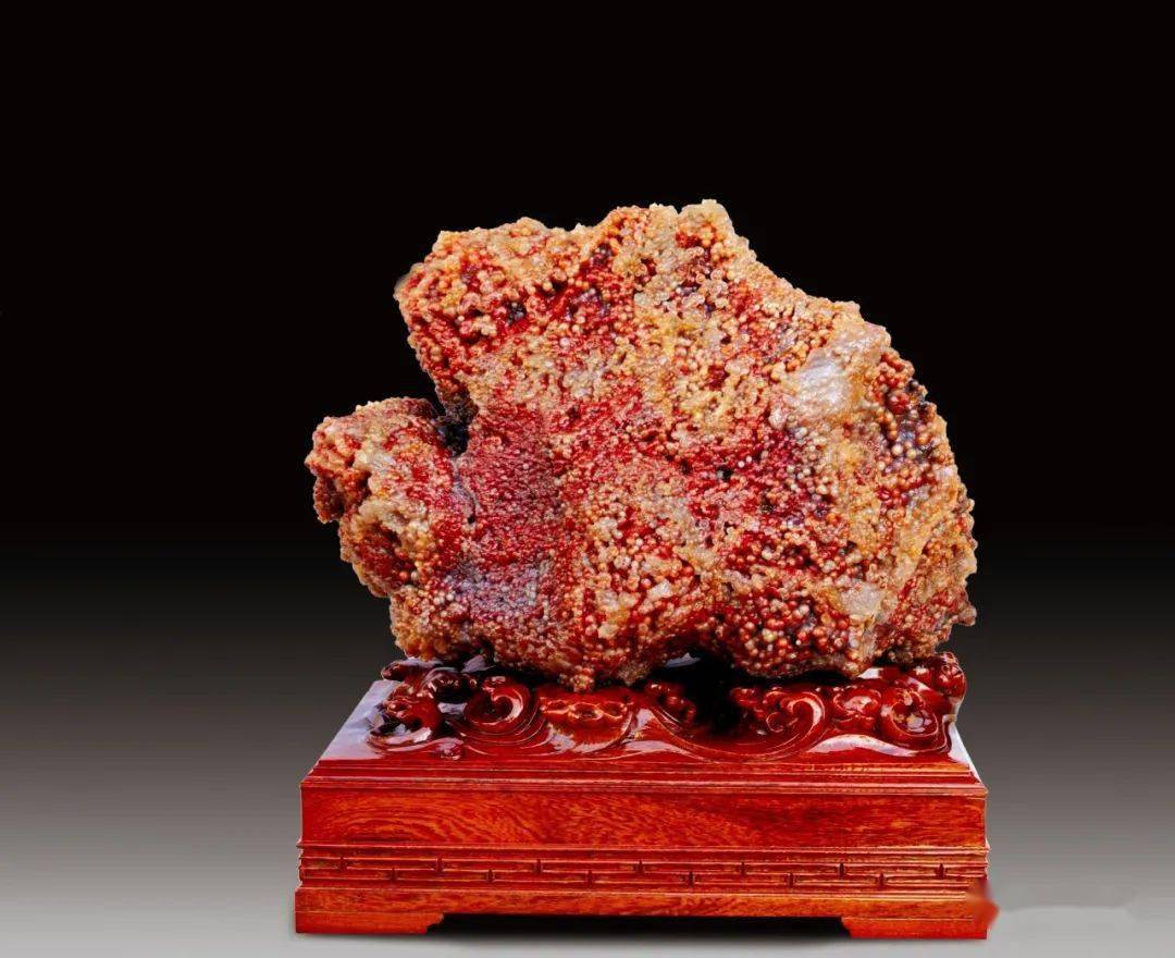 新春赏石红色让新年更出彩