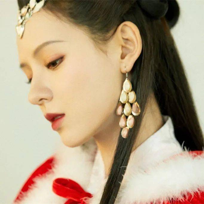 微信头像张予曦华晨宇