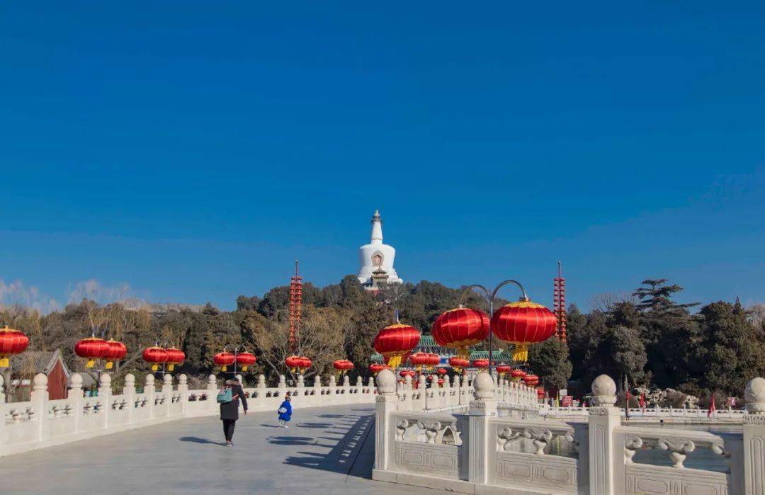 北京市属公园免费游园半日迎4万市民 目前票量充足