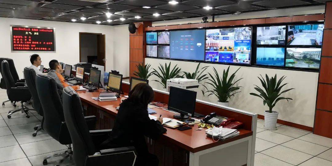 除夕,民防人陪您温暖"守岁"_值班室