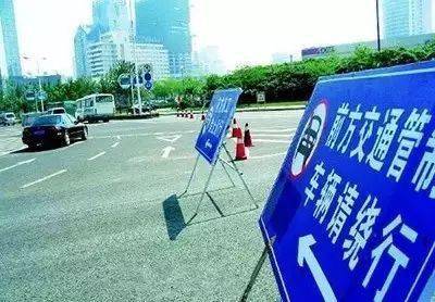 自贡人口2021_自贡2021灯会图片(3)