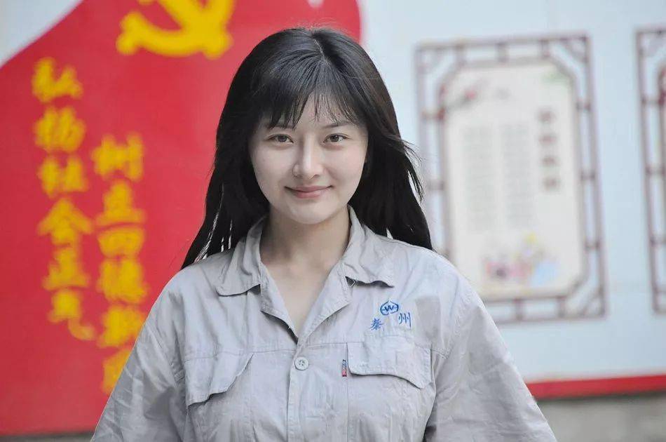 荣获国际十项大奖的电影《天水无尘》点击观看!