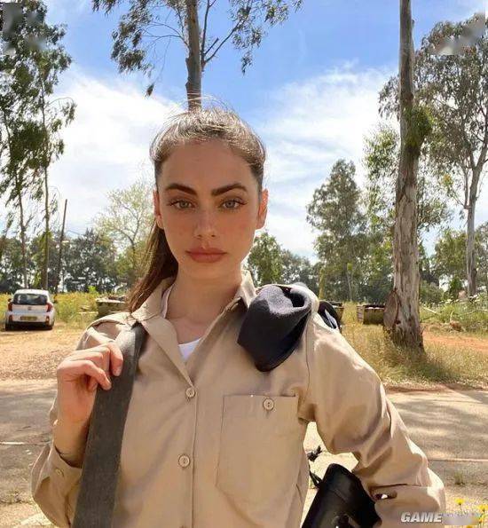 19岁的女兵夺得世界最美面孔仙气值逼人的以色列模特