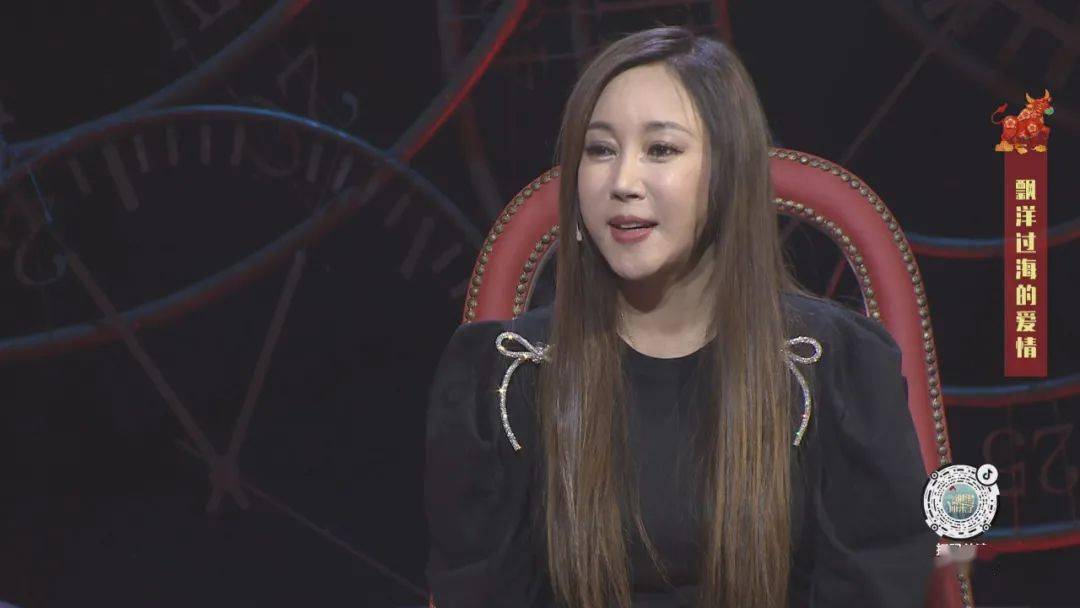 2013年,俩人在北京语言大学相遇,那个时候伏拉夫18岁,瑞拉43岁.