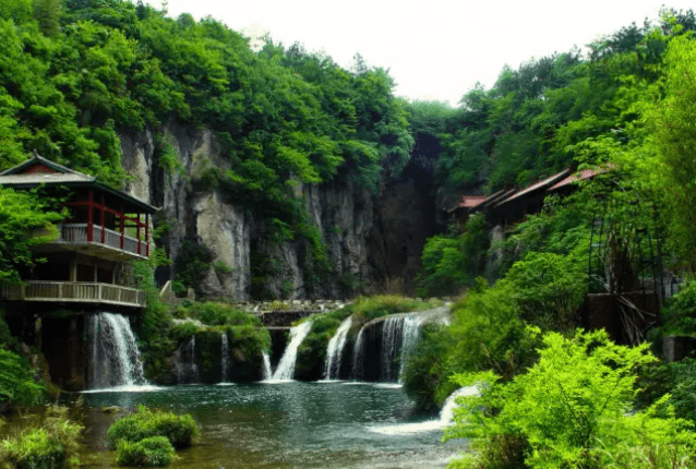 中国安顺那些好玩又好看的景点:石头寨,花江大峡谷,天星桥