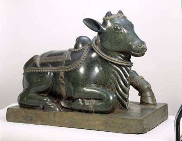 鉴赏|从万年前的黑牛壁画看到毕加索笔下公牛