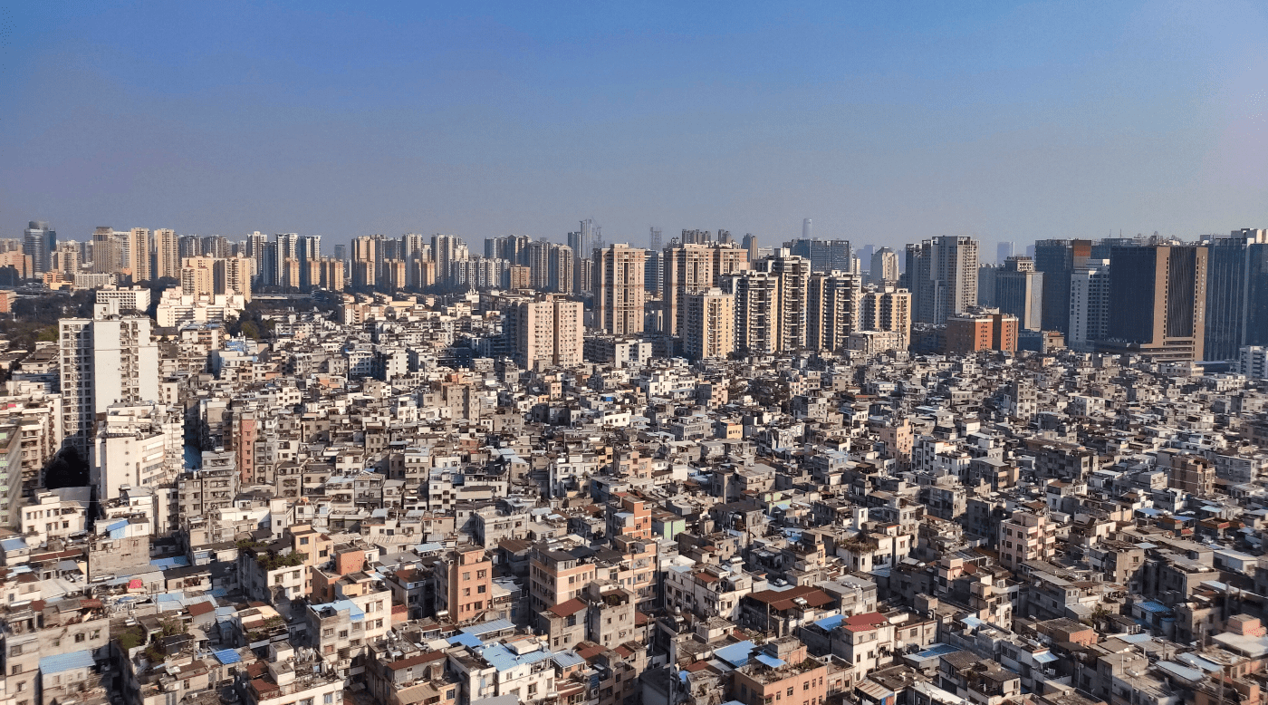 睡好觉怕隔离想赚钱放鞭炮广州城中村里的新年