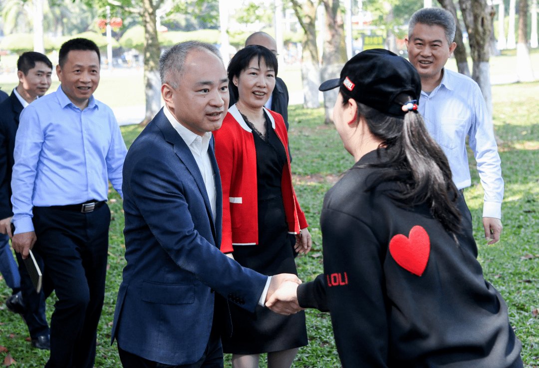 丁晖:为市民游客营造安全有序多彩的假日旅游环境