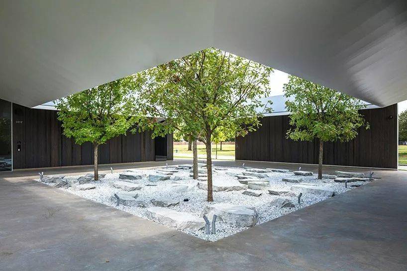 中庭设计的漂亮打开方式,开眼了!_庭院