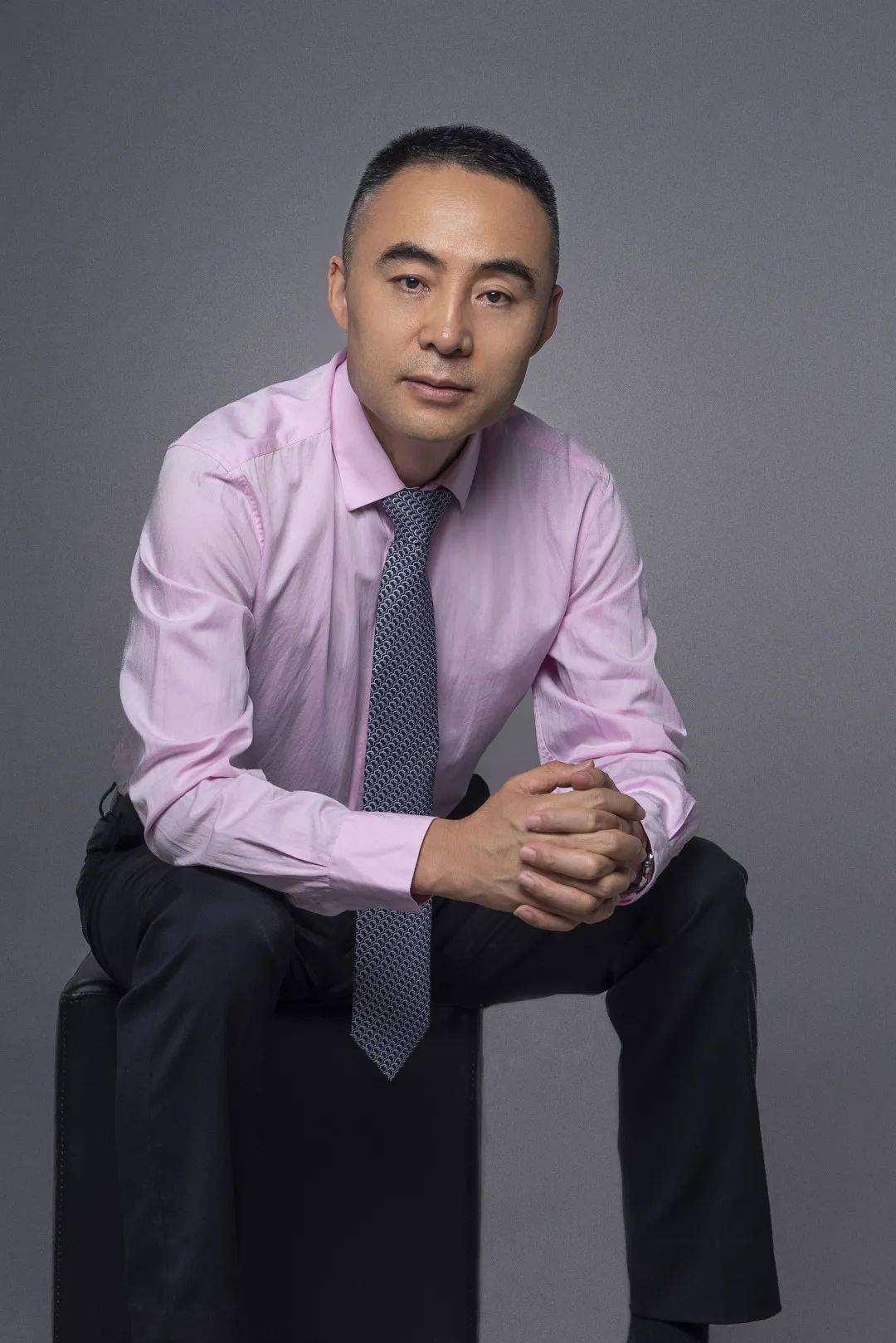 在对爱成集团董事长的独家专访 《前方高能丨解读爱成战略布局 渠浩
