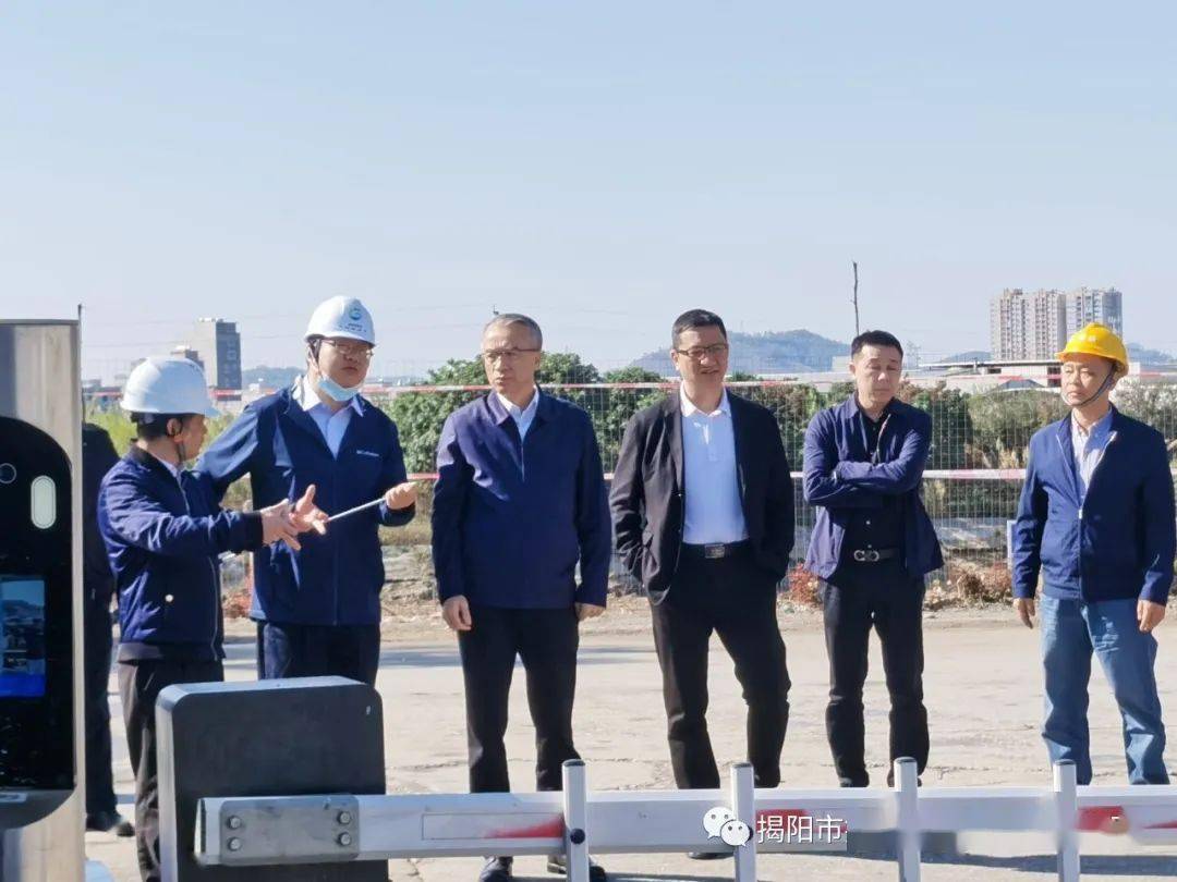 市委书记蔡朝林看望慰问揭阳引韩供水工程施工人员