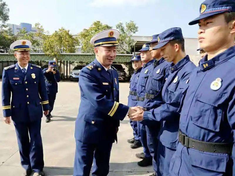 王星政委率队督导检查昆明文物古建筑和传统村落消防安全