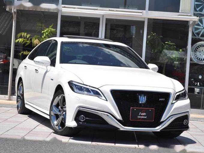 丰田皇冠rs运动版实拍!搭3.5l v6/还带四出排气