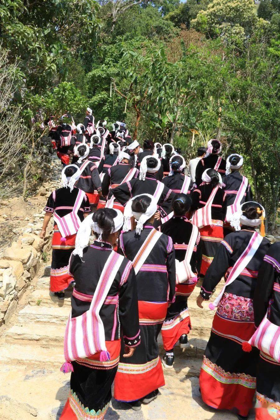 中缅边境的世外桃源拉祜神鼓敲响的地方龙竹棚老寨