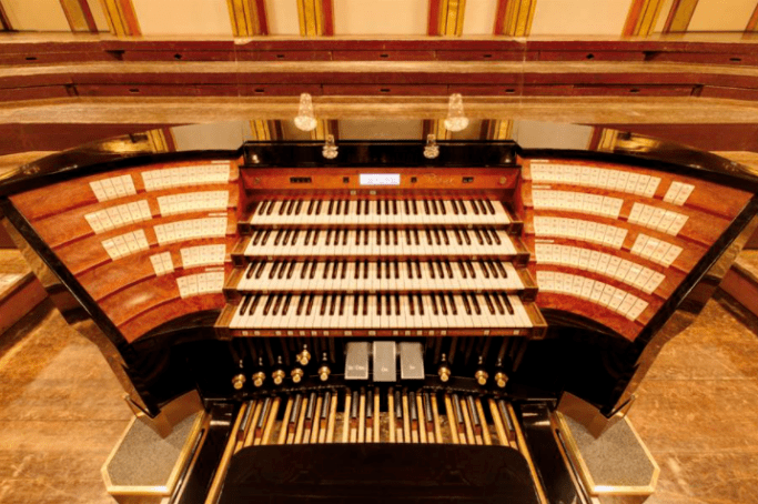 琴台音乐厅管风琴图片