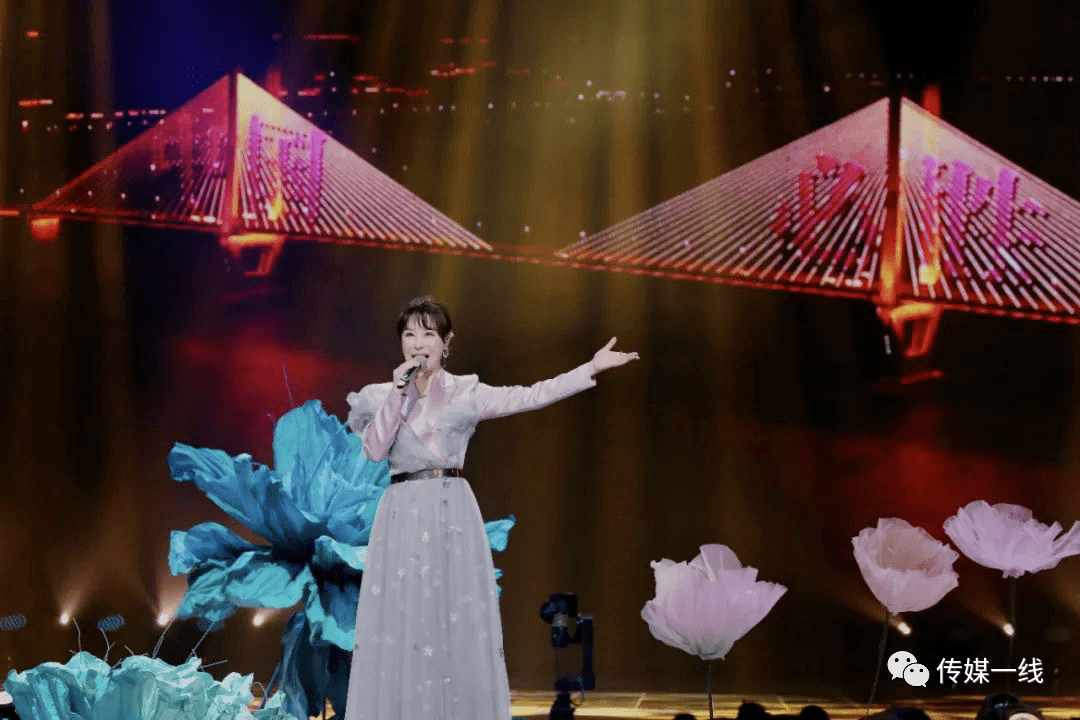 对话2021江苏卫视春晚主创以共同记忆点燃情怀荔枝春晚的幸福秘籍