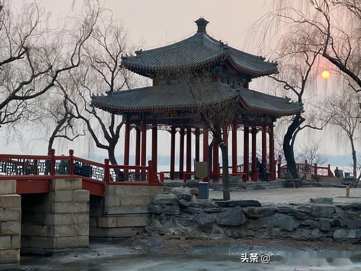 除夕当然游颐和园遇雾霾天随手拍还拍出点水墨效果