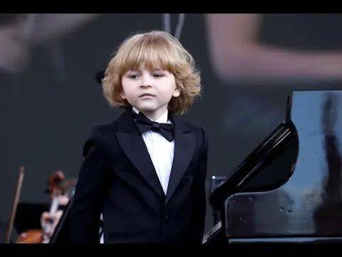 孟婆汤里又掺水莫扎特的转世神童以利沙迈辛