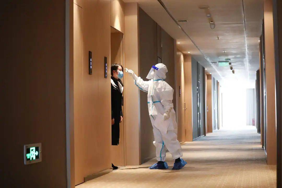 我们的节日春节隔离酒店渝北医务工作者暂别小家呵护大家