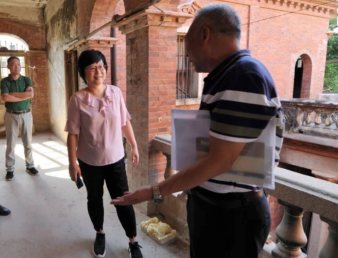 纪委书记谈政治监督二