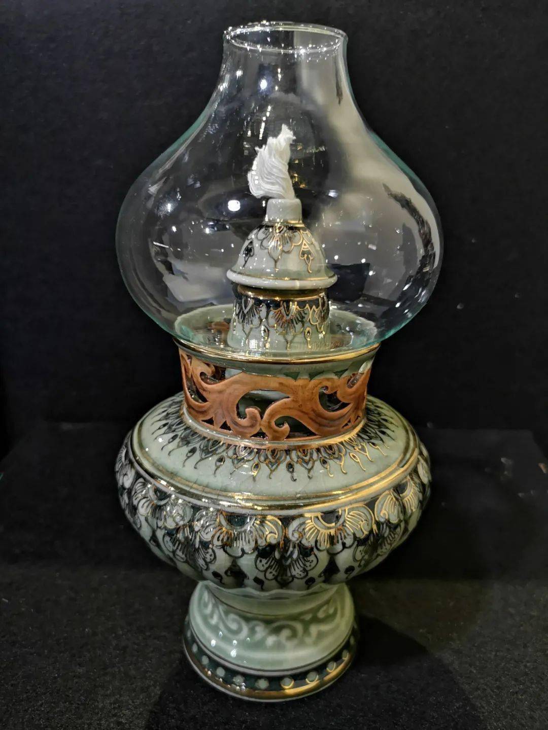 致力搭建国际文化交流(包括艺术创作基地,艺术展览与交流,艺术品鉴赏