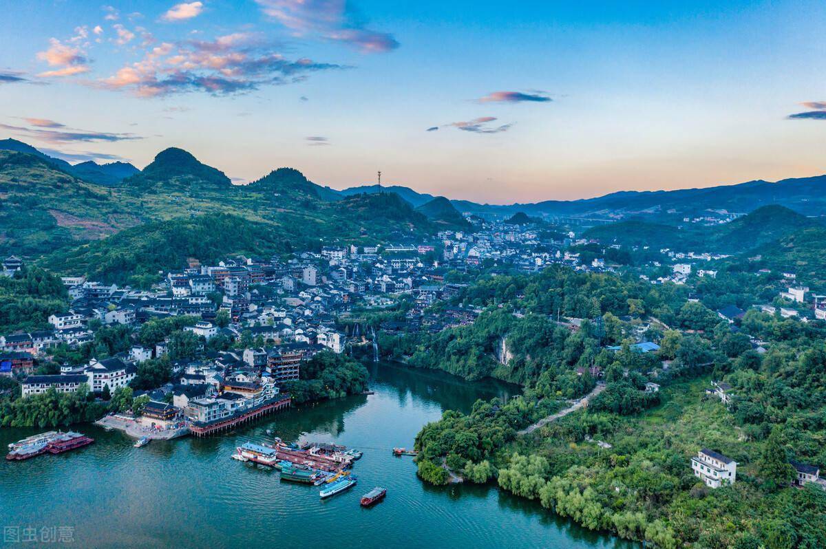 城步是一幅画描绘了魅力苗疆神奇苗寨淳朴又美丽的民俗风情