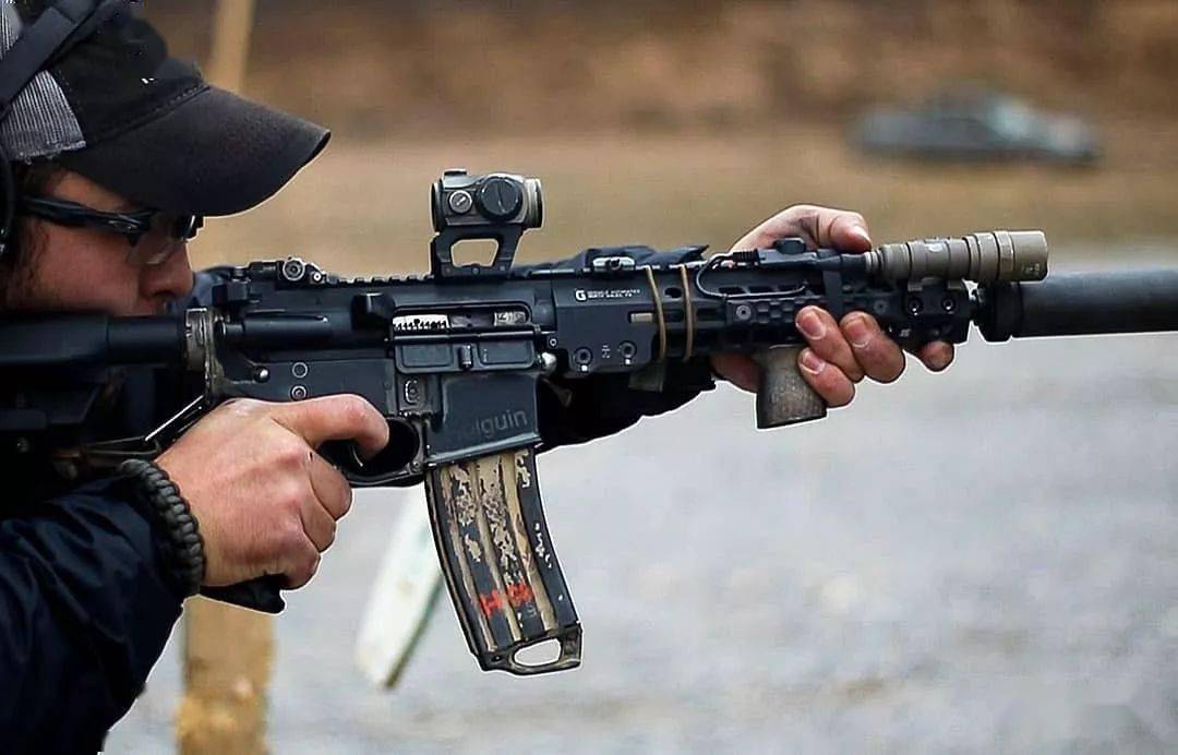 【点到即止】aimpoint公司瞄镜 红点划过之处._平台