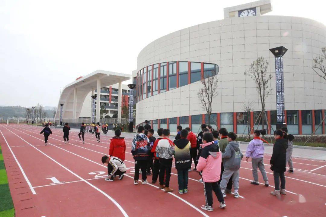 颜值爆表马鼻中心小学新校区正式投入使用