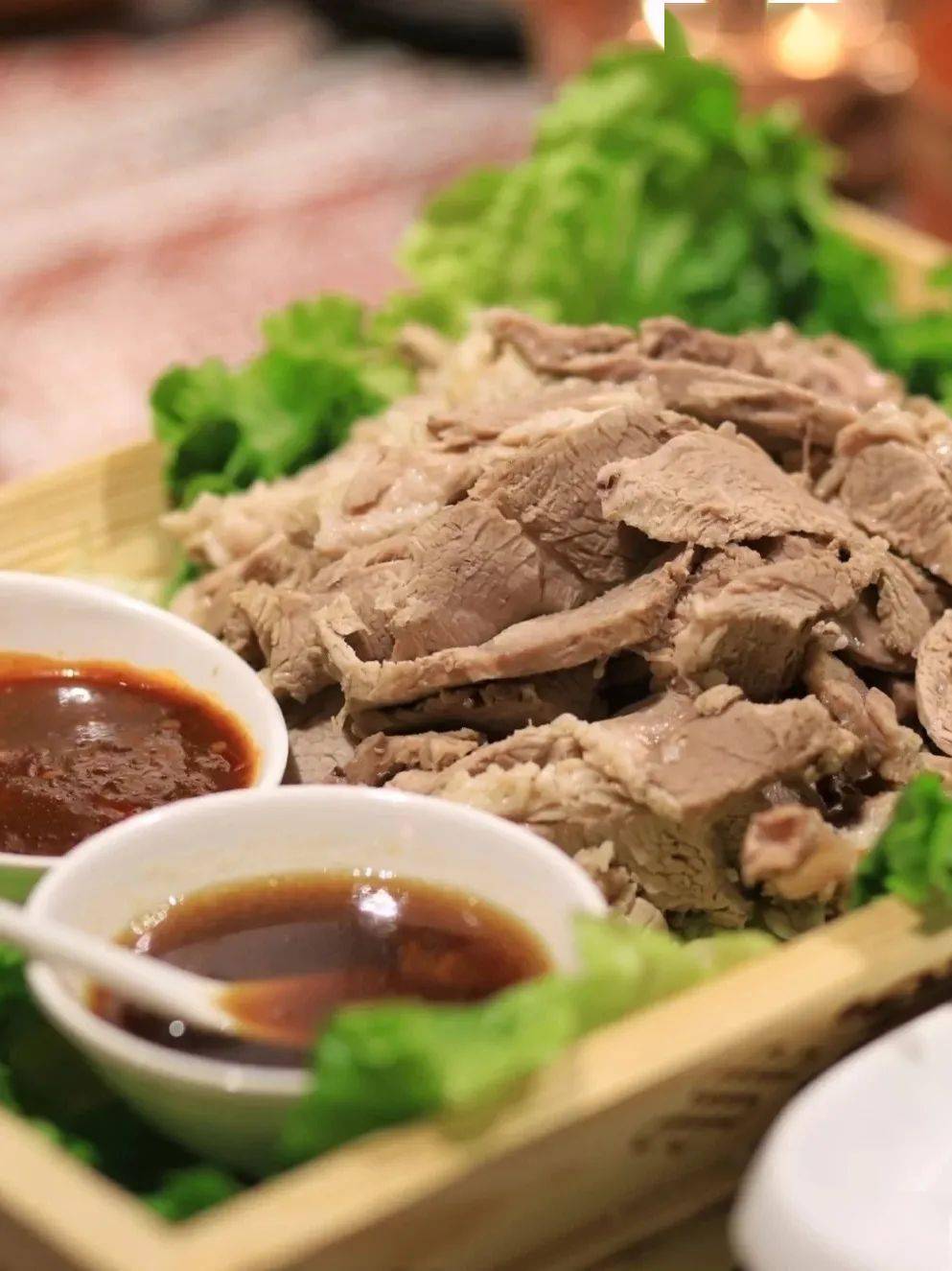 在通辽,怎么能少的了一份蒙餐呢.美食攻击这是不可错过的美丽.