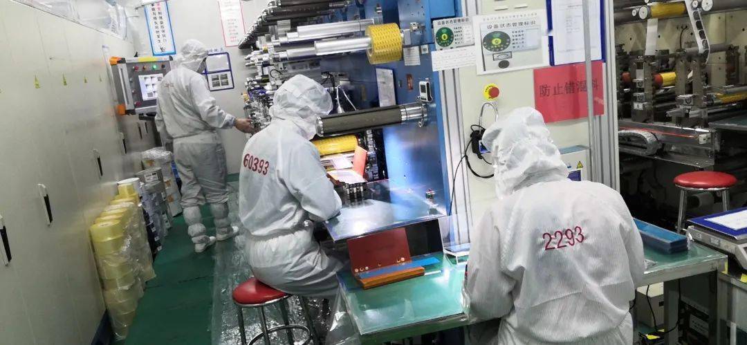 大年初四,苏州安洁科技股份有限公司便迎来了新年第一波工人,他们全副