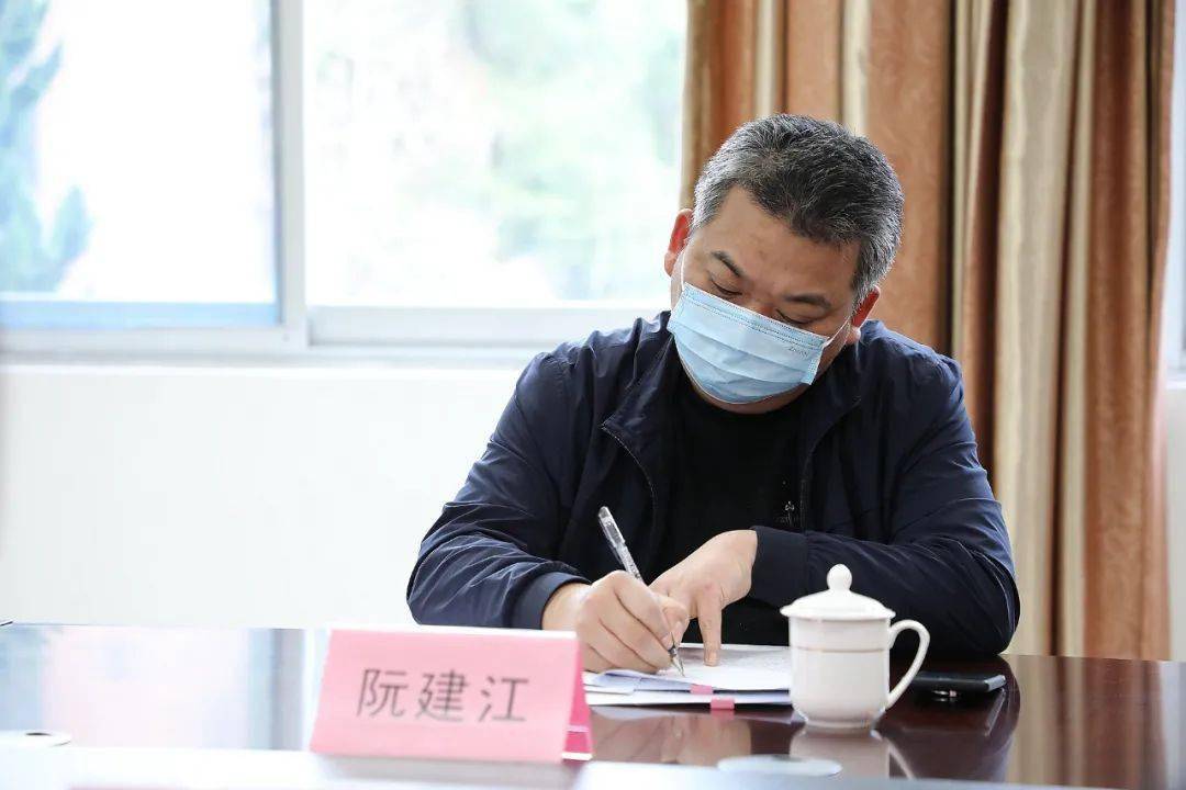 为全区妇女儿童提供质效并举的健康服务 | 龚开洋调