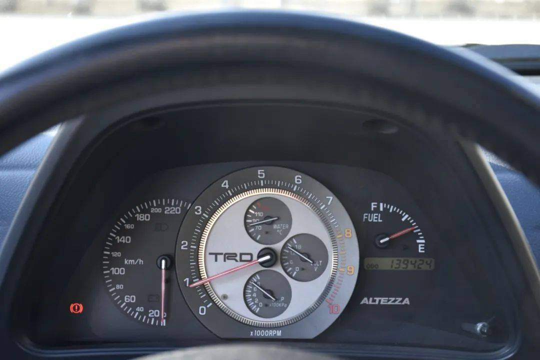 降价出售雷克萨斯is200丰田altezzars200