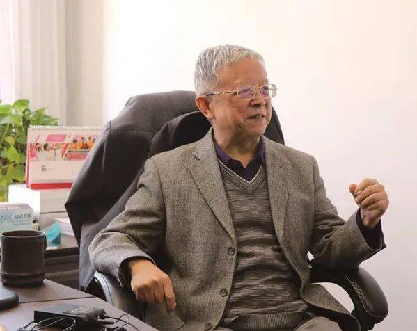 师者钟甫宁一辈子做好一件事