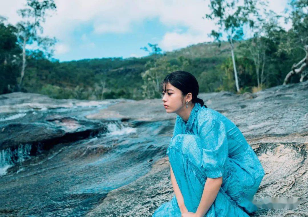 马场富美加的旅游写真灵气得很