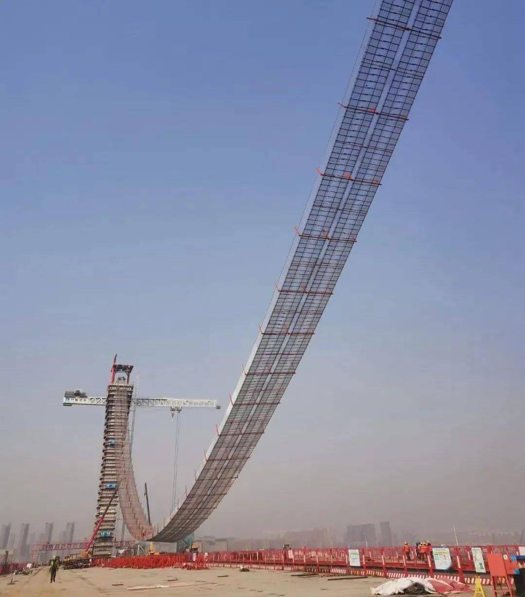 西安香槐六路跨灞河桥正式通车还有首座悬索桥即将通车