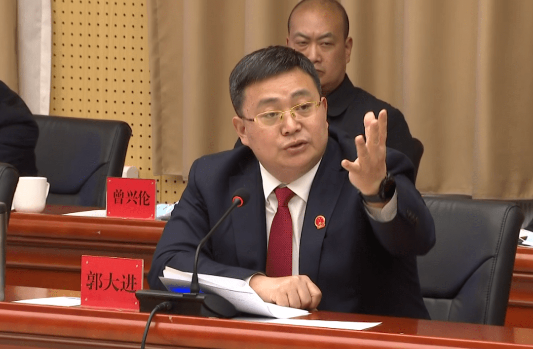 昭通市委常委,副市长方灿芬,副市长王斌,市政府秘书长郭晓东,米格阳光