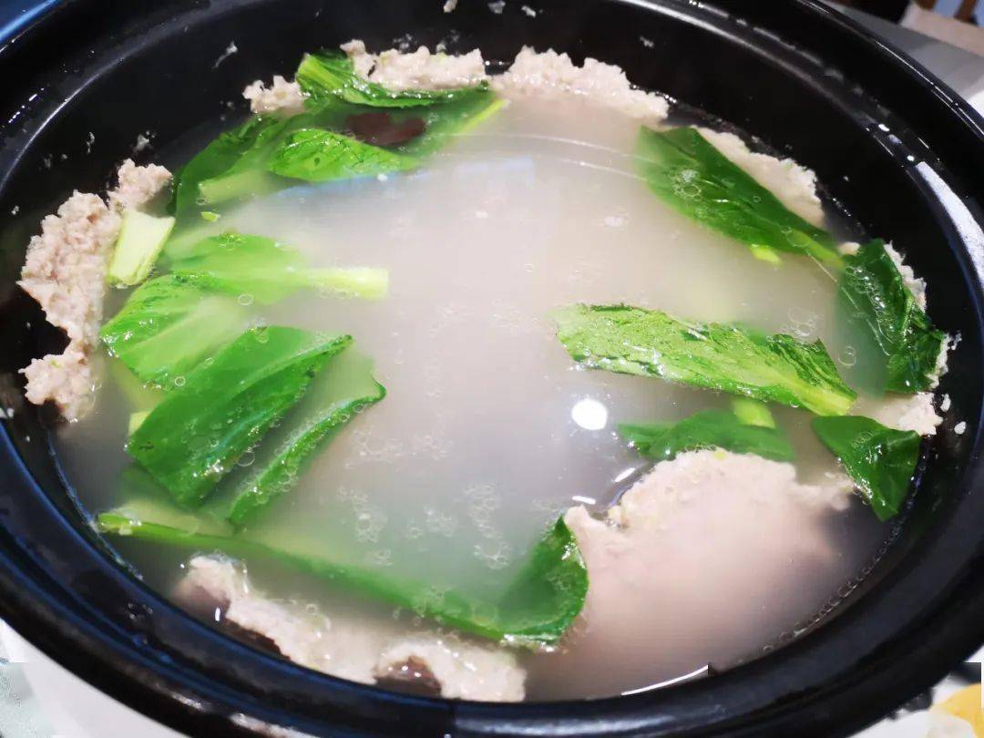 经传承推广,白火石汆汤己成为汉阴县的一道特色菜.