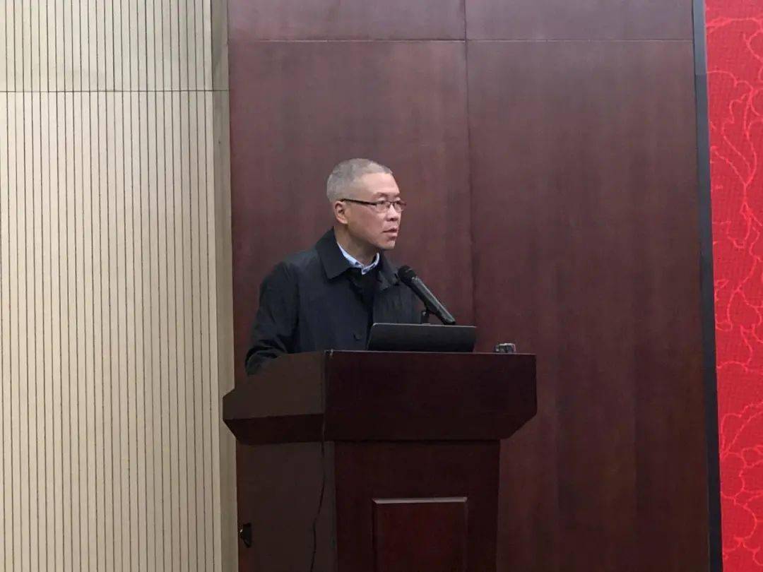 秉承师德铸就师魂我校邀请全国知名教育专家翁孝川作专题讲座